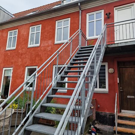 Paen Central Lejlighed Med Gratis Parkering Раннерс Экстерьер фото