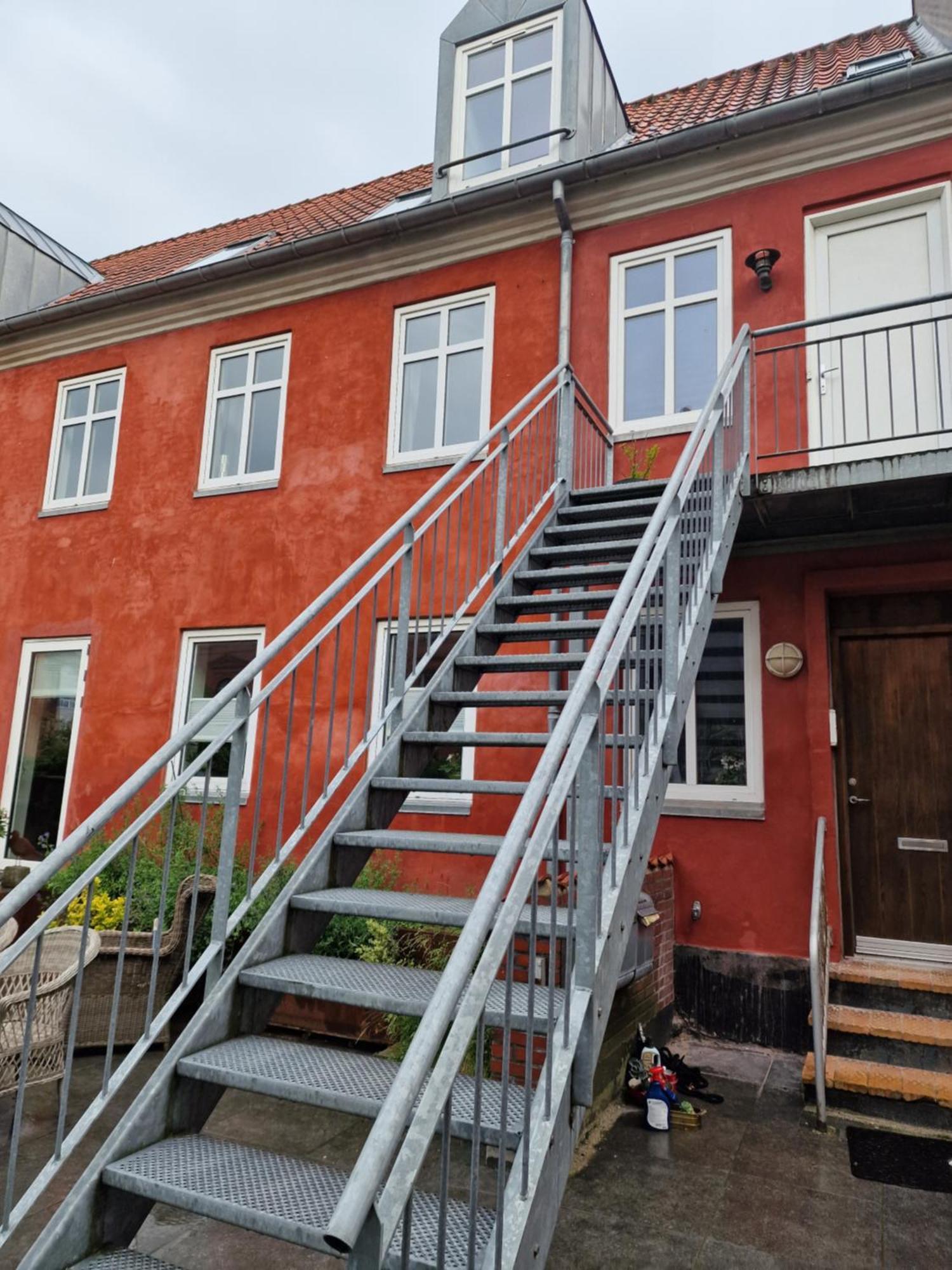 Paen Central Lejlighed Med Gratis Parkering Раннерс Экстерьер фото