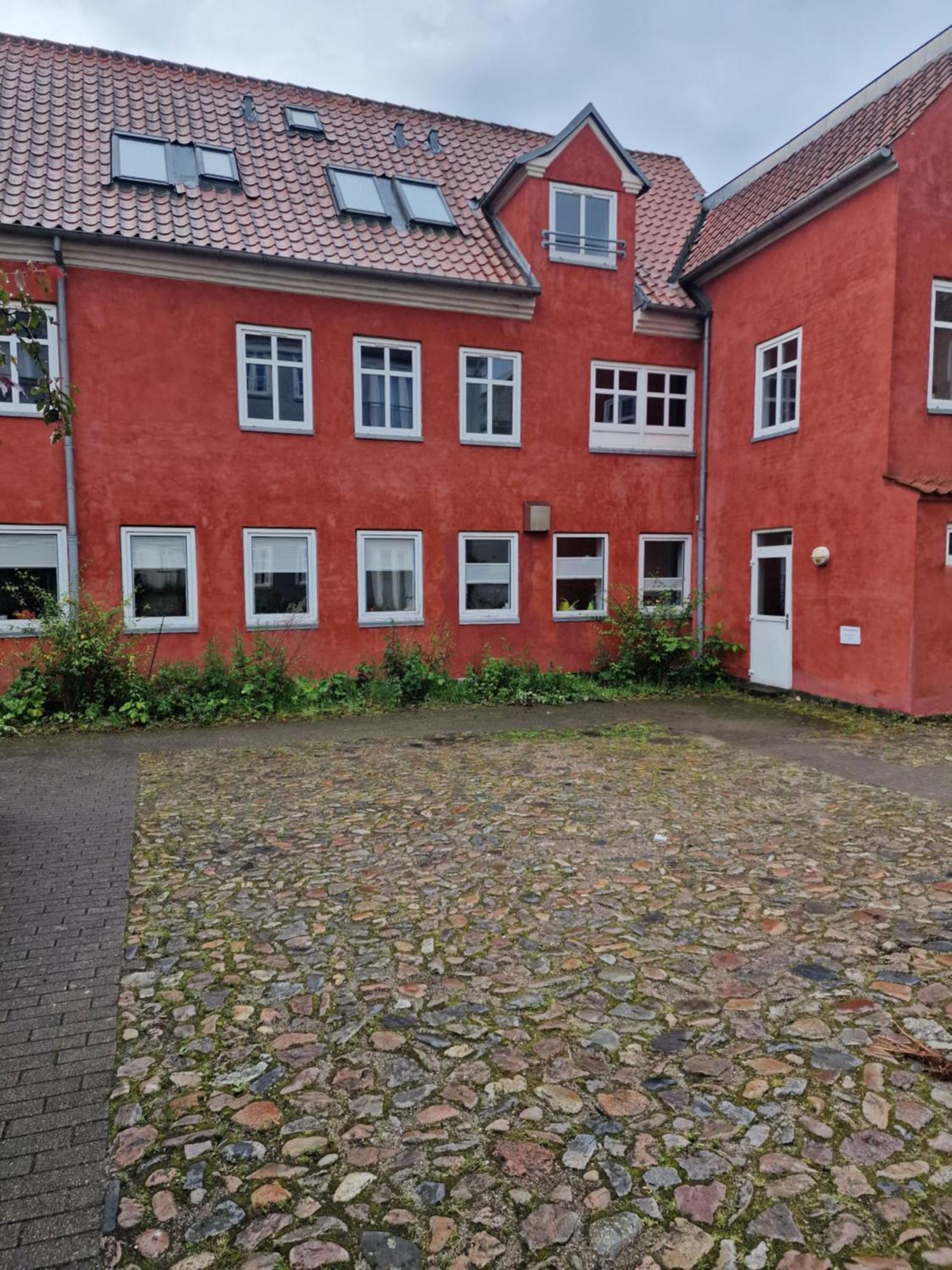 Paen Central Lejlighed Med Gratis Parkering Раннерс Экстерьер фото